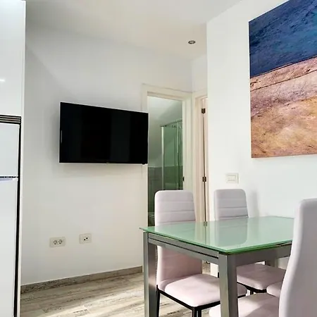 Modern In Pool View 38 M² Lejlighed